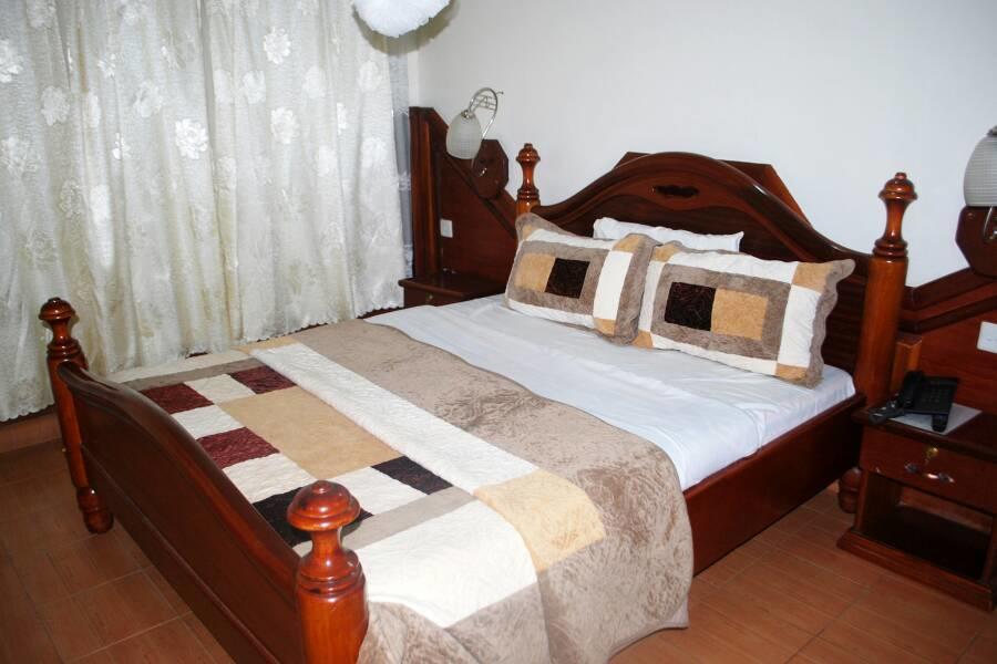 Palm World Hotels Mbarara ภายนอก รูปภาพ