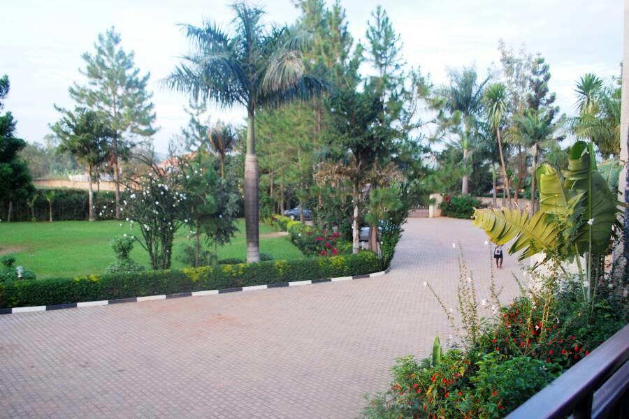 Palm World Hotels Mbarara ภายนอก รูปภาพ