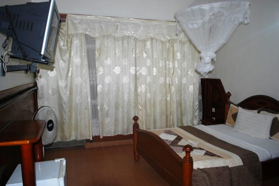 Palm World Hotels Mbarara ภายนอก รูปภาพ