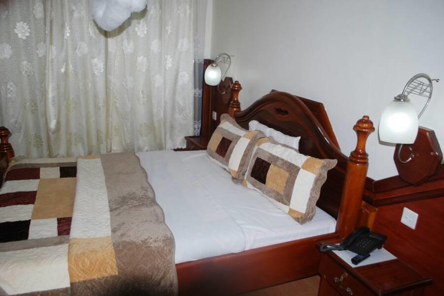 Palm World Hotels Mbarara ภายนอก รูปภาพ