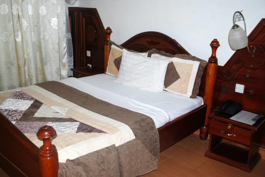 Palm World Hotels Mbarara ภายนอก รูปภาพ