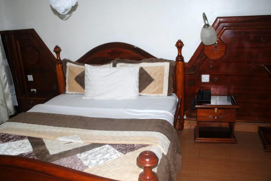 Palm World Hotels Mbarara ภายนอก รูปภาพ