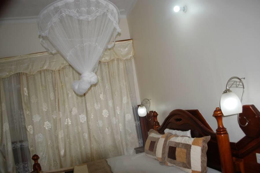 Palm World Hotels Mbarara ภายนอก รูปภาพ